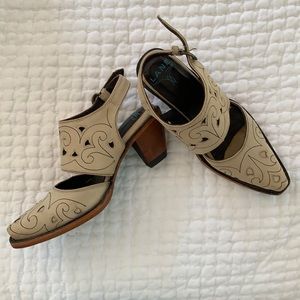 Lane / Sundance booties